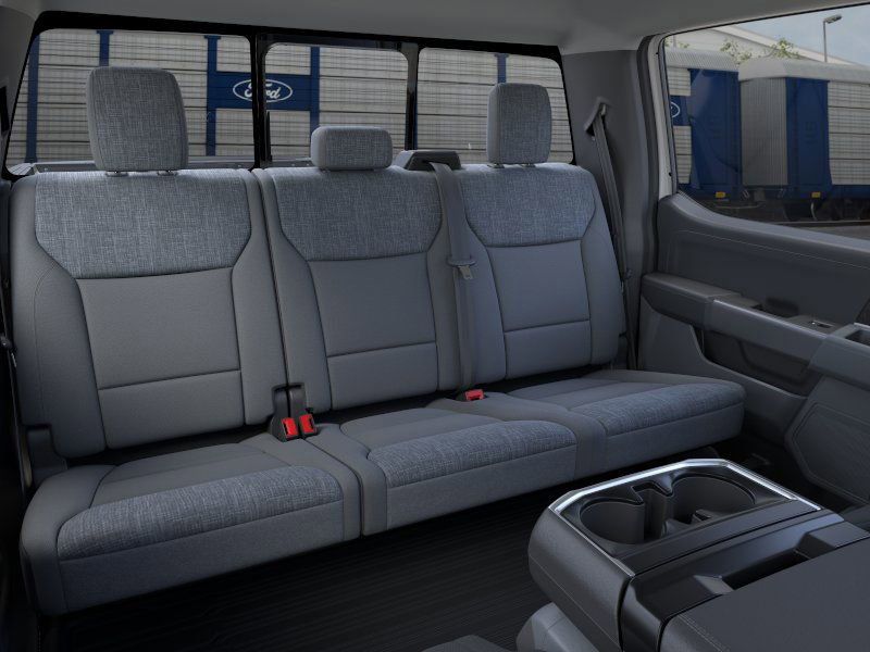 2025 Ford F-150 XLT photo 11