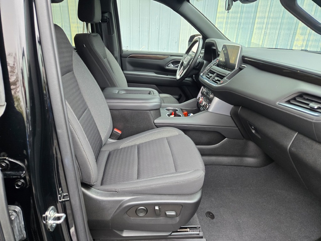 2022 Gmc Yukon XL SLE photo 4