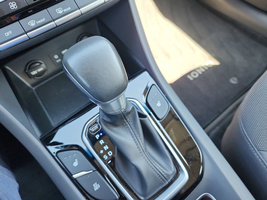 2019 Hyundai Ioniq Plug-In Hybrid photo 18