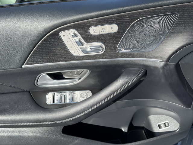 2026 Mercedes Benz GLE 450 4MATIC photo 4