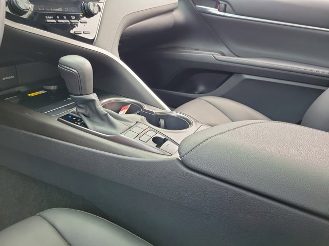 2022 Toyota Camry XSE photo 27