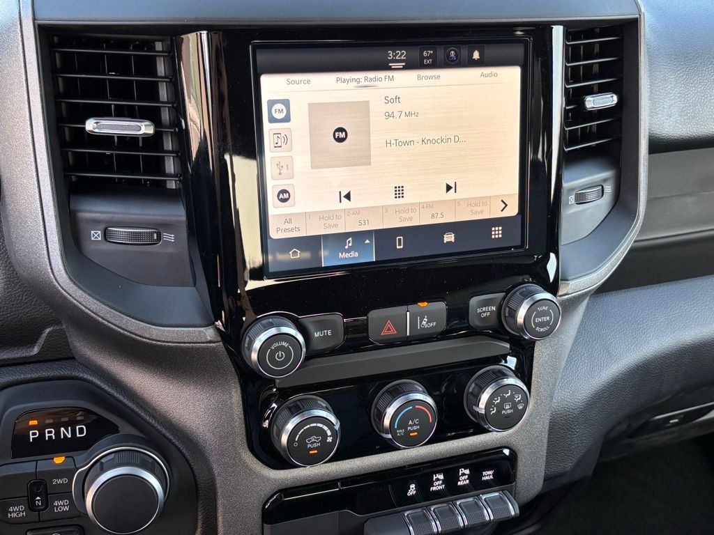 2026 Ram 1500 Tradesman photo 8