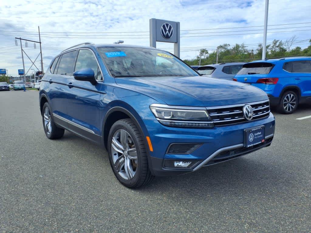 2019 Volkswagen Tiguan SEL Premium R-Line photo 2