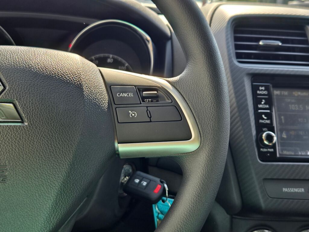 2025 Mitsubishi Outlander Sport ES photo 20
