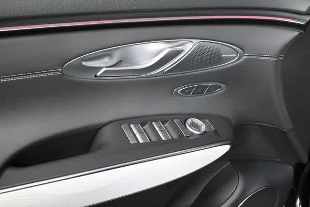 2026 Genesis GV70 2.5T Advanced photo 16