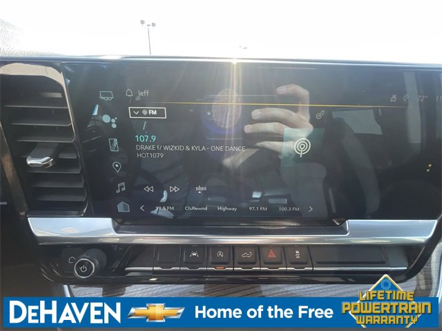 2022 Chevrolet Silverado 1500 LT photo 5