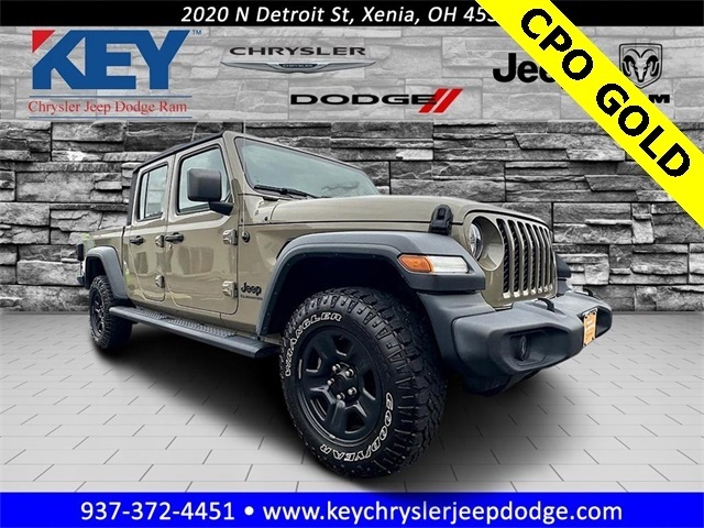 2020 Jeep Gladiator Sport's photo