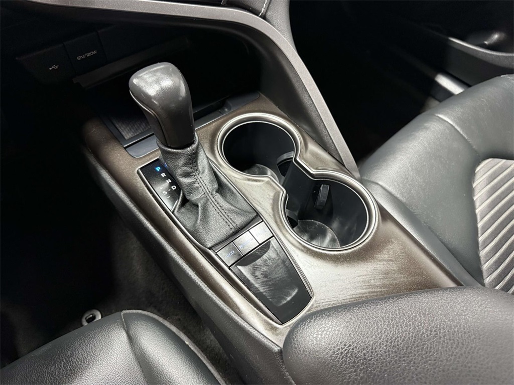 2023 Toyota Camry SE photo 23