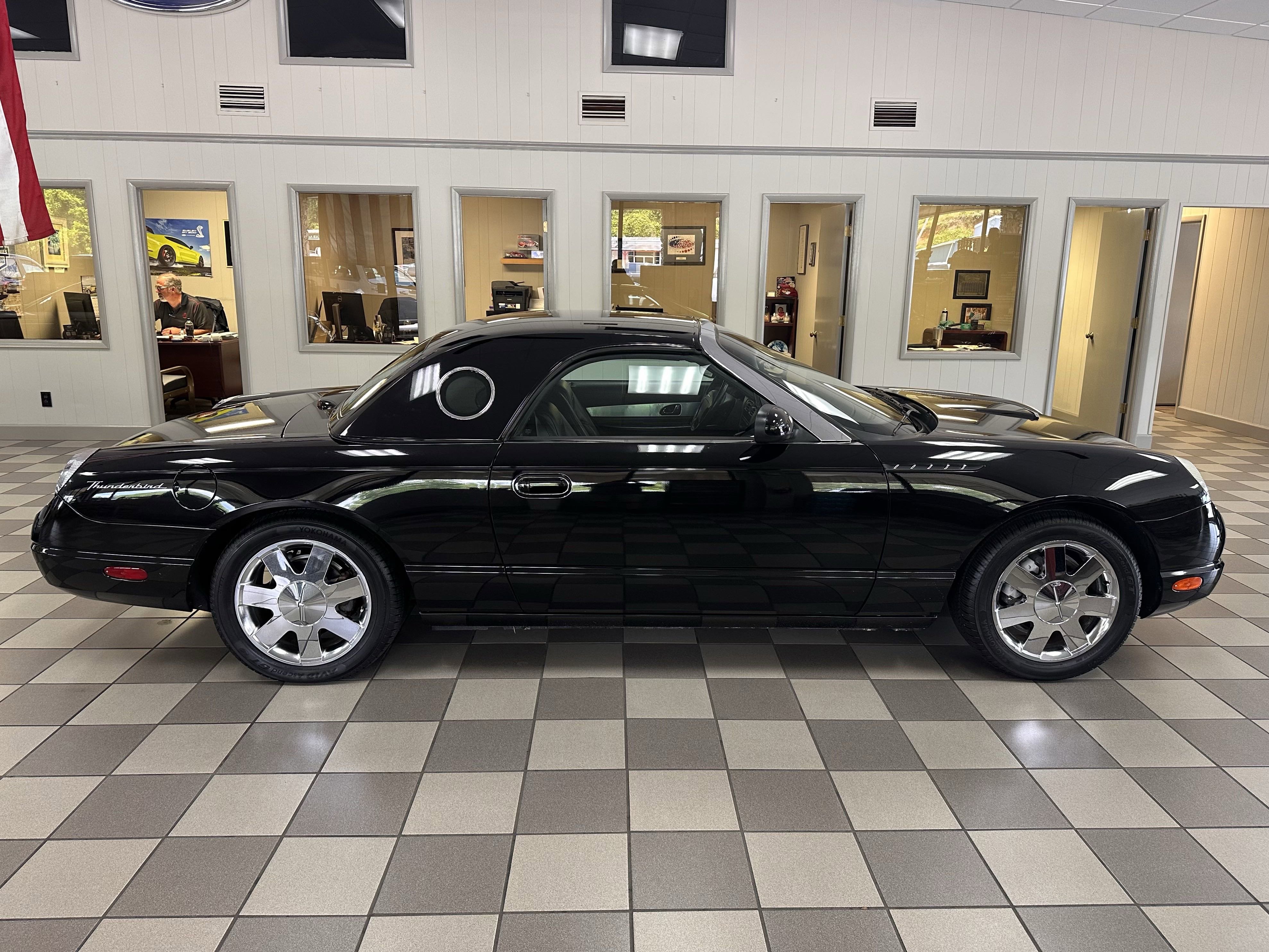 2002 Ford Thunderbird