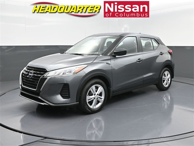 2025 Nissan KICKS PLAY Base's photo