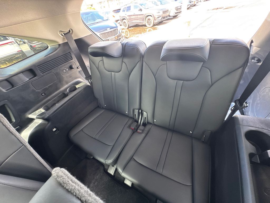 2025 Kia Sorento Hybrid EX photo 22