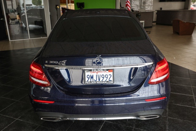 2019 Mercedes Benz E 300 photo 3