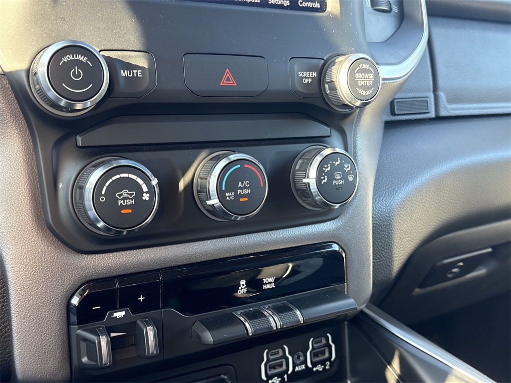 2019 Ram 1500 Big Horn Lone Star photo 13