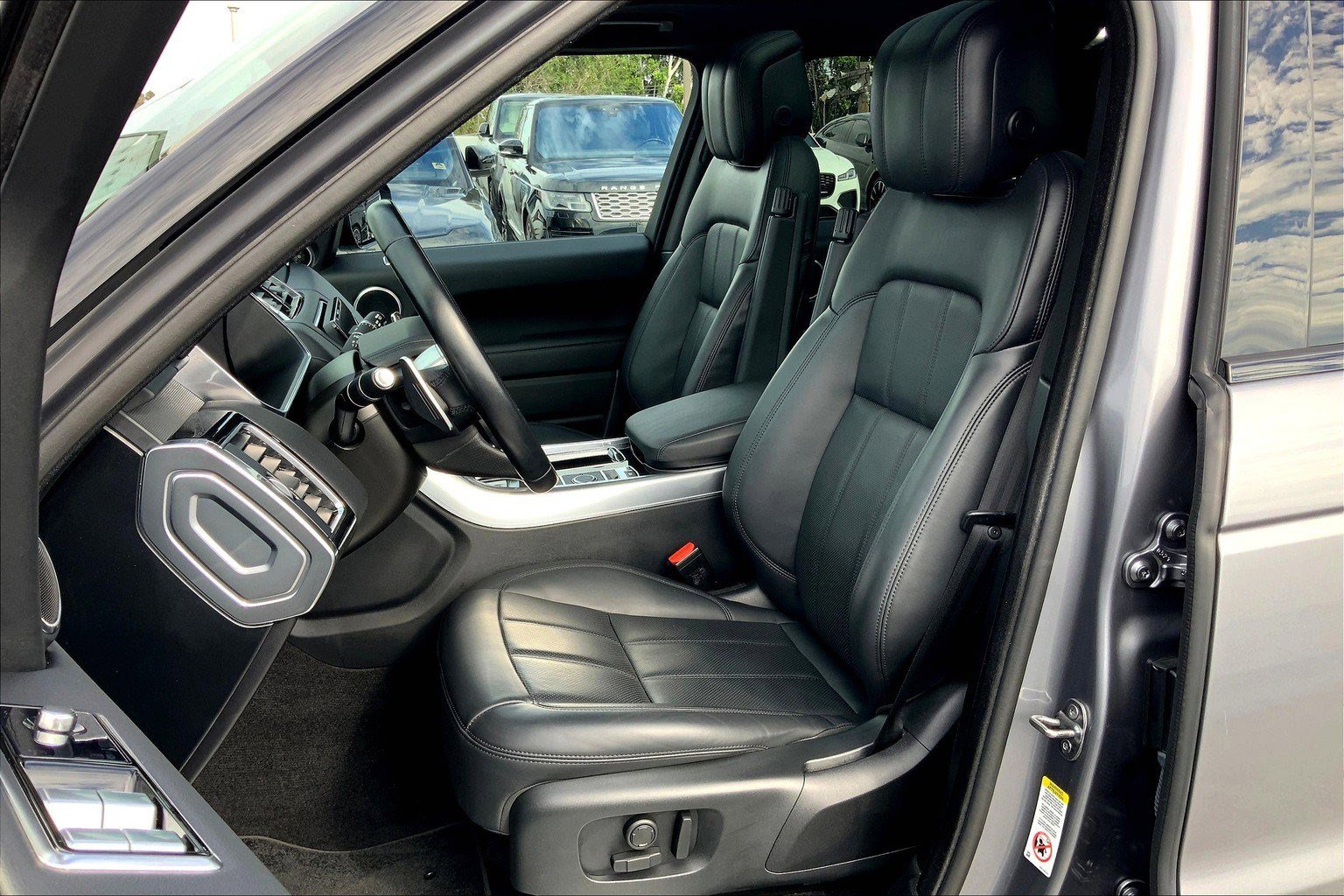 2022 Land Rover Range Rover Sport HSE photo 19