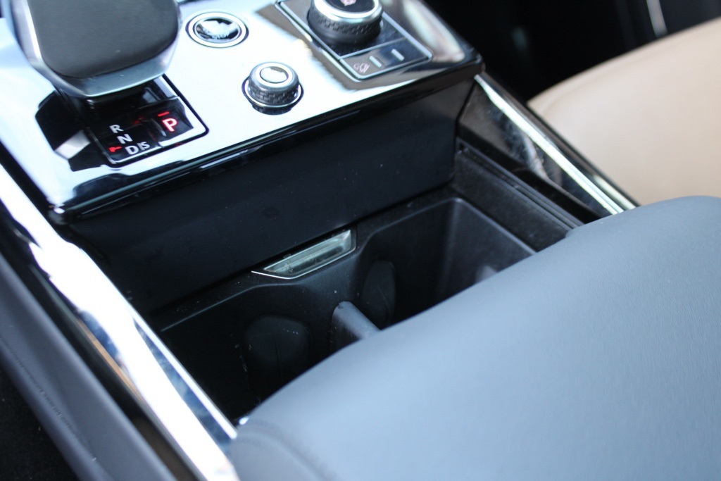 2023 Land Rover Range Rover Sport SE photo 17