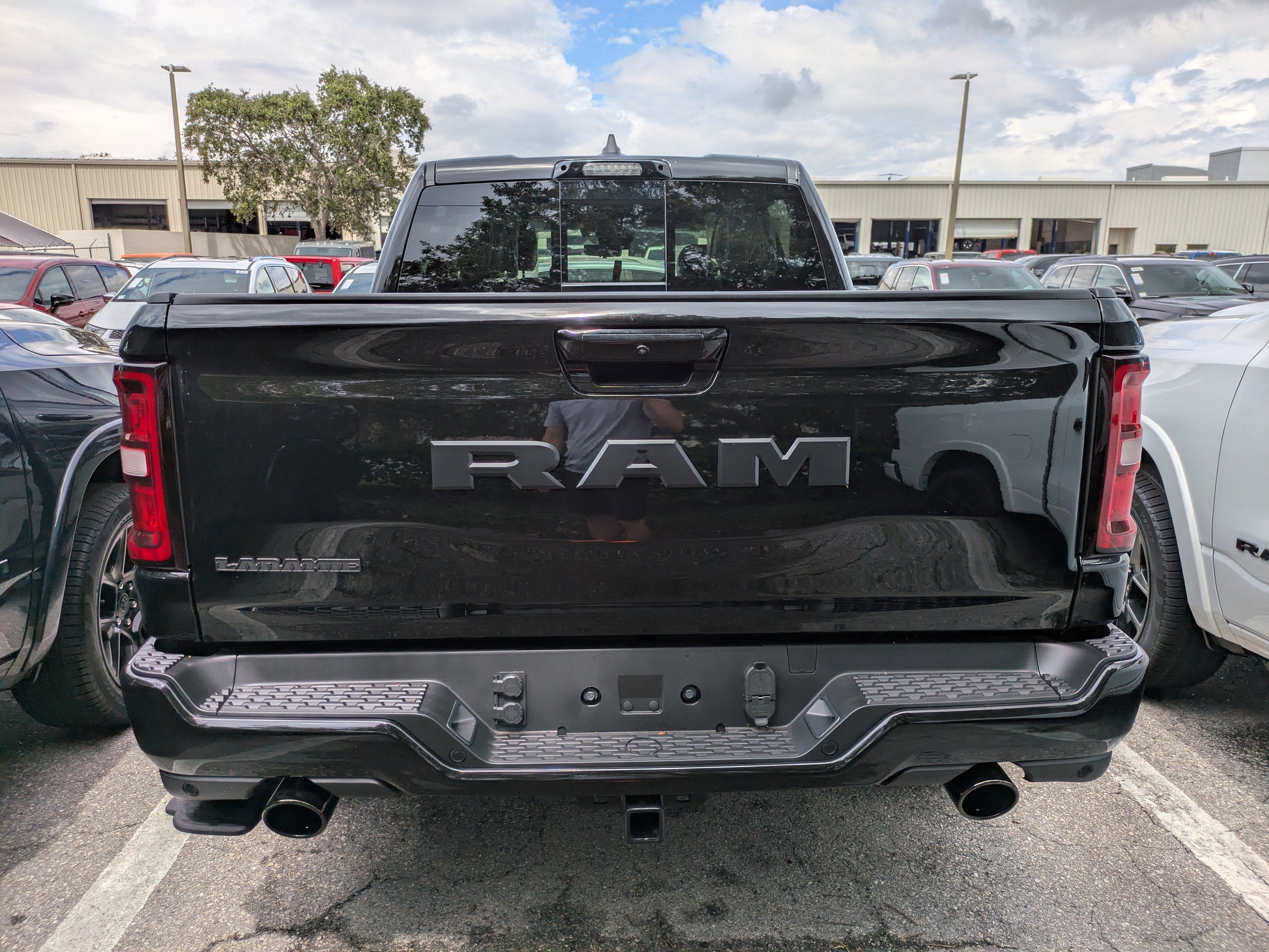 2026 Ram 1500 Laramie photo 4