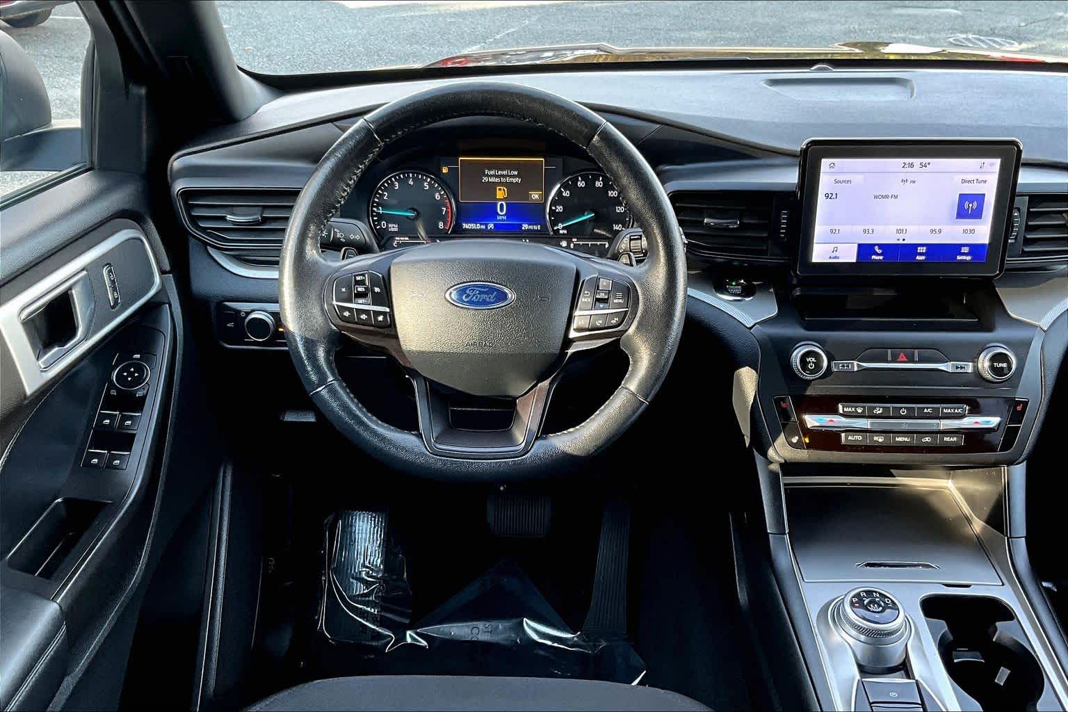 2020 Ford Explorer XLT photo 4