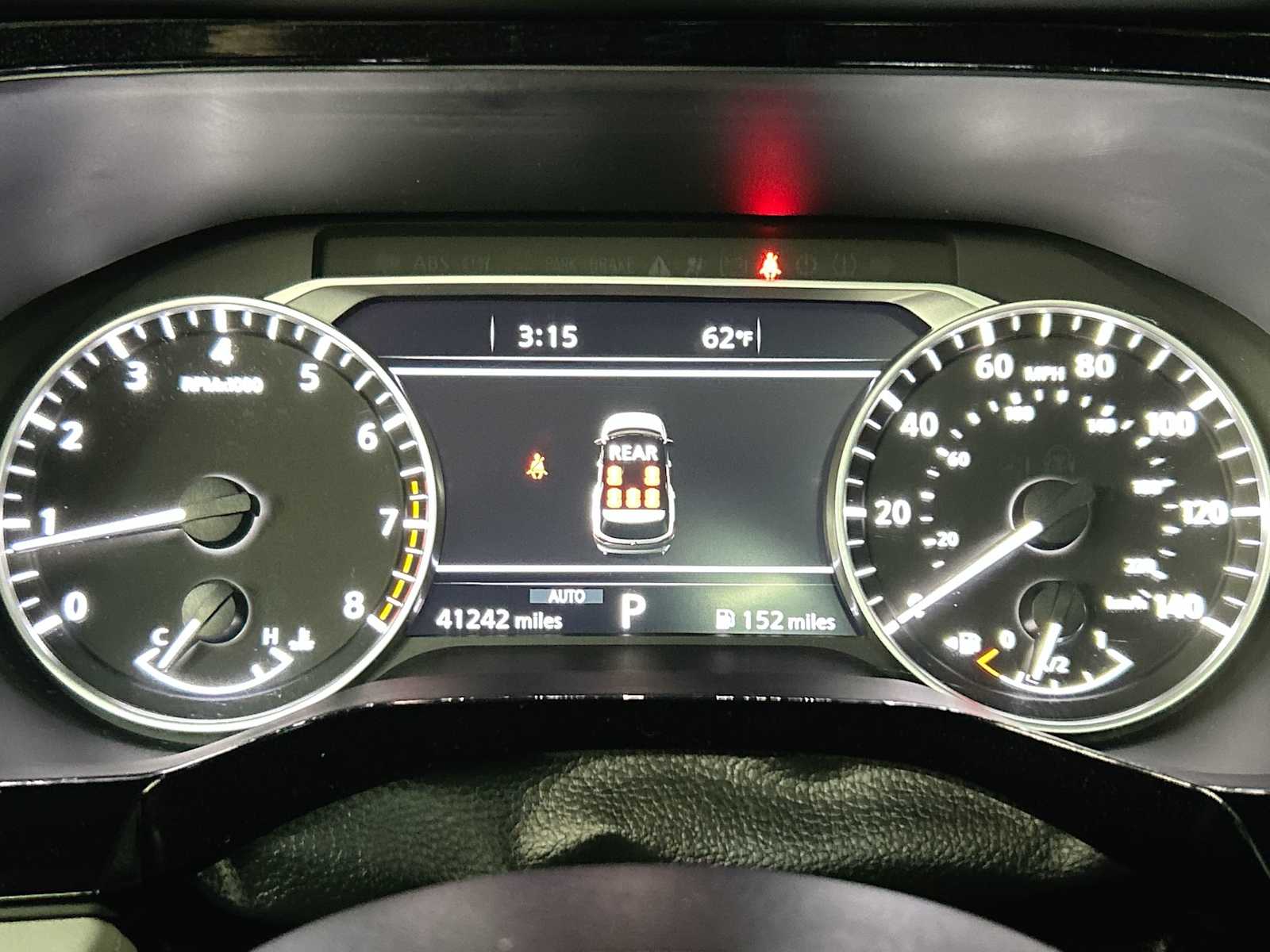 2024 Nissan Pathfinder SL photo 23