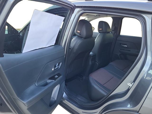 2026 Nissan Kicks SR photo 18