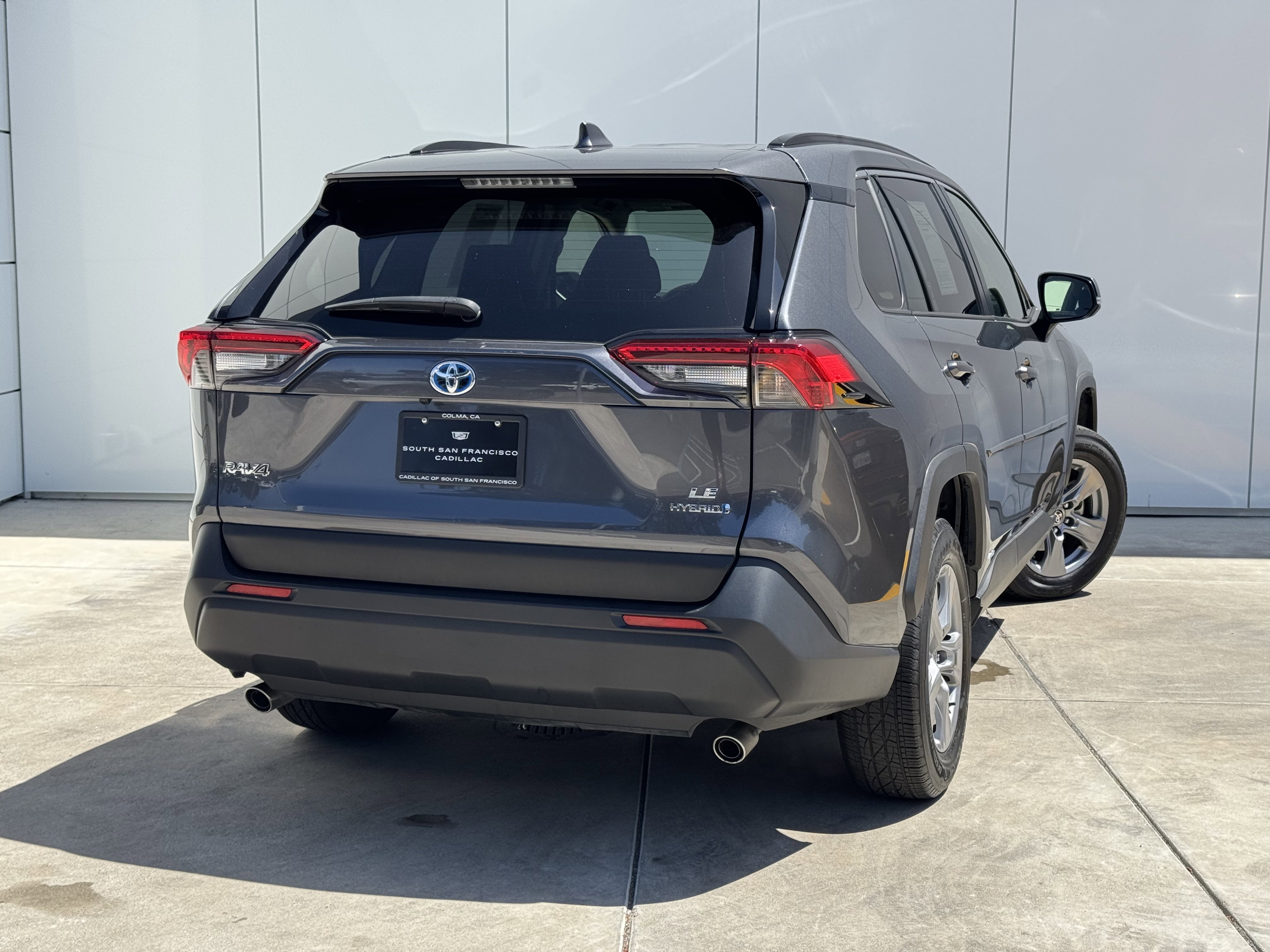 2022 Toyota RAV4 Hybrid LE photo 6