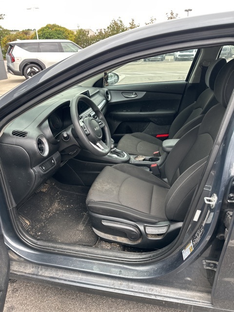 2023 Kia Forte LXS photo 5