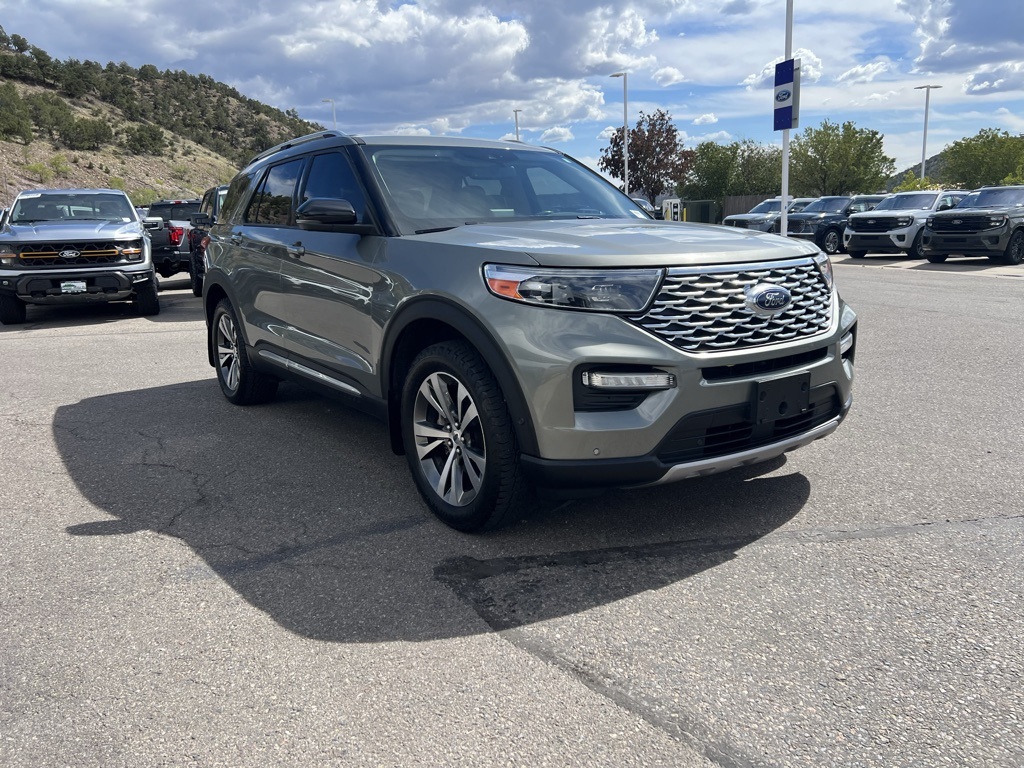 2020 Ford Explorer Platinum photo 3