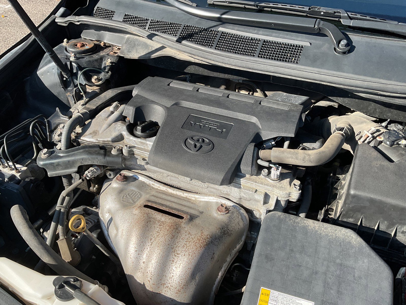 2016 Toyota Camry SE photo 31