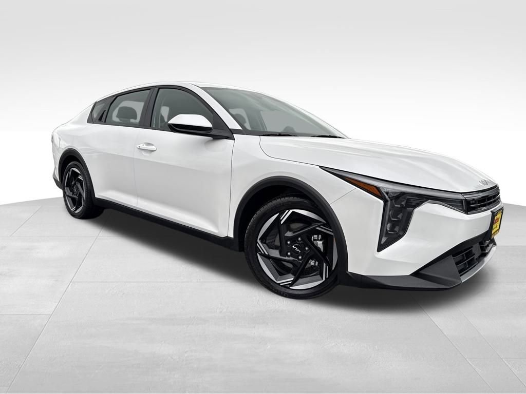 2025 Kia K4 EX's photo