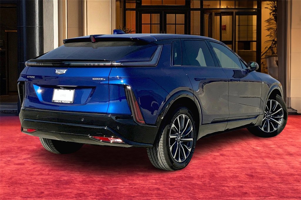 2025 Cadillac Lyriq Sport photo 17