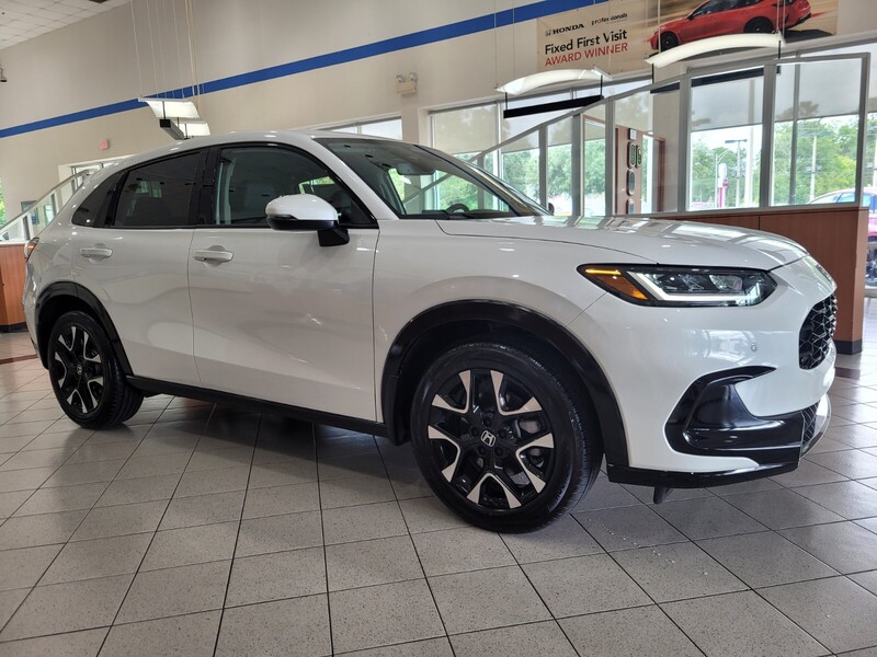 2026 Honda HR-V EX-L photo 3