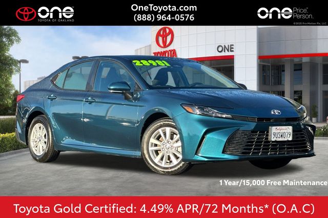2025 Toyota Camry LE