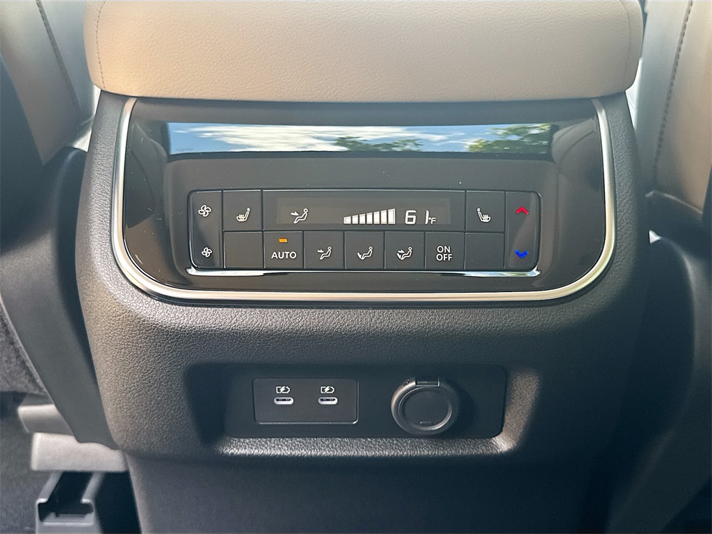 2026 Infiniti QX80 Pure photo 26
