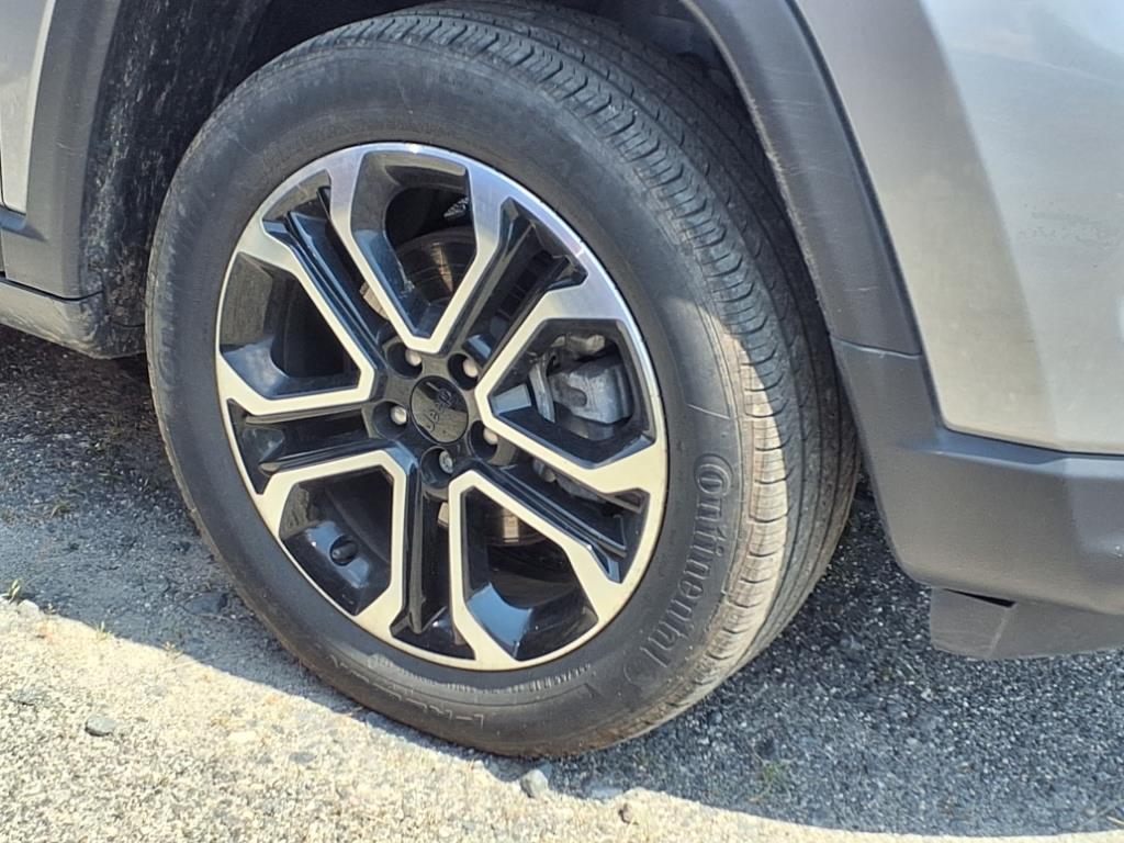2022 Jeep Compass Limited photo 4