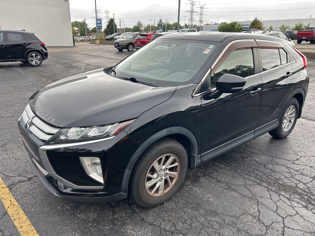 2019 Mitsubishi Eclipse Cross ES photo 2