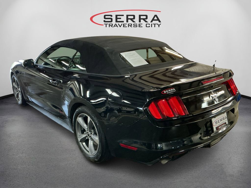 2016 Ford Mustang V6 Convertible photo 7