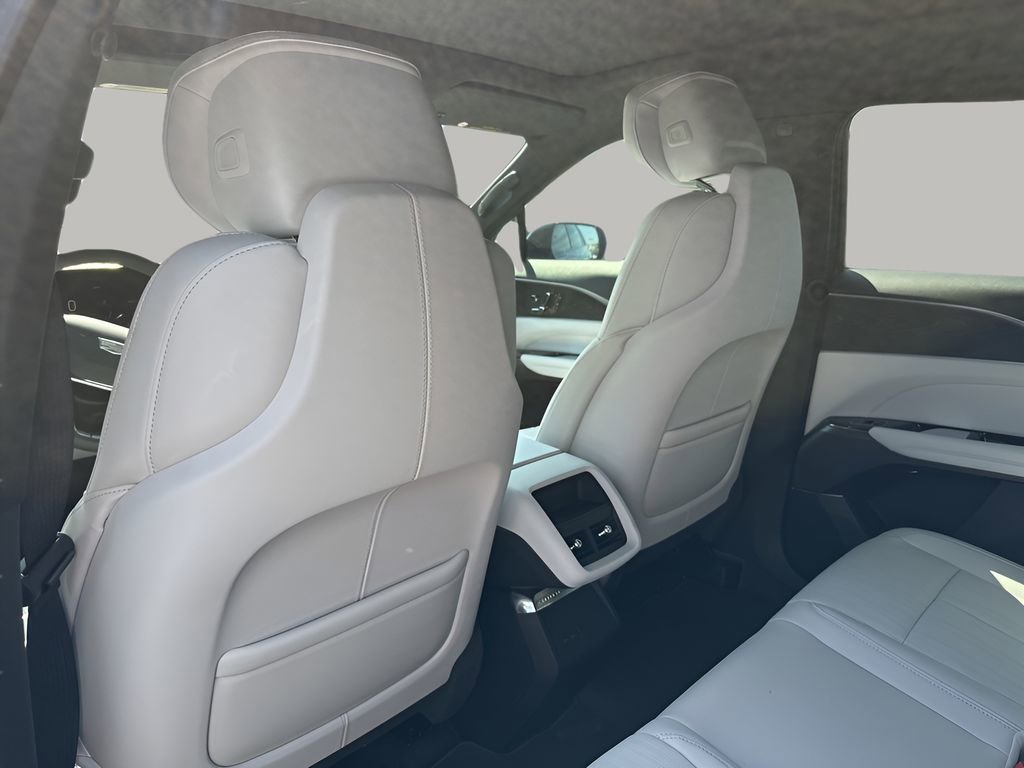 2025 Cadillac Lyriq Sport photo 17