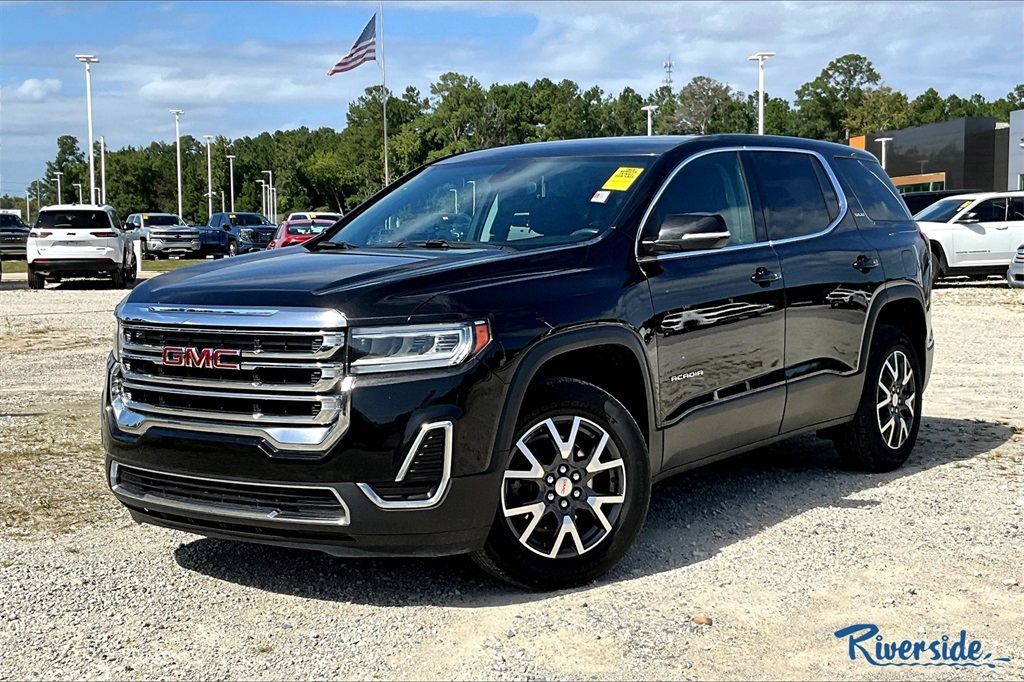2023 Gmc Acadia SLE photo 3