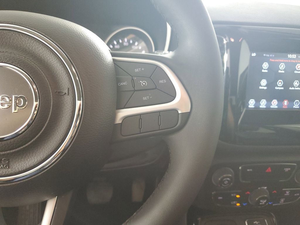 2021 Jeep Compass Altitude photo 22