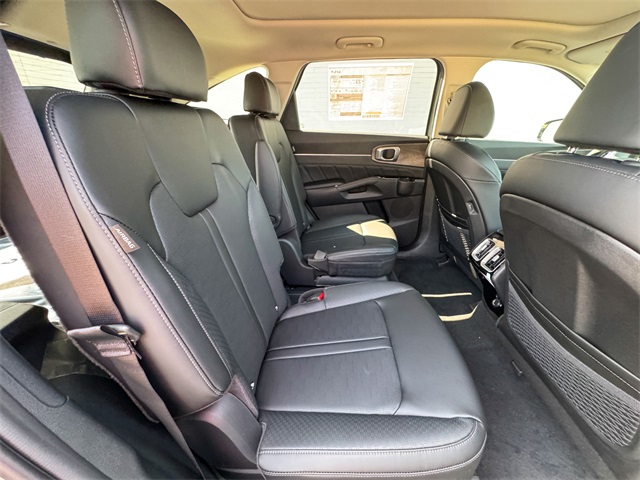 2025 Kia Sorento X-Line SX photo 18