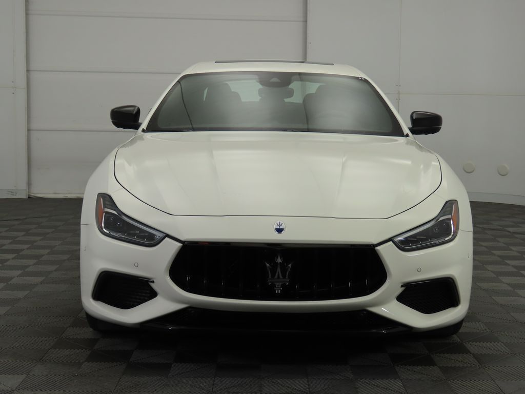 2024 Maserati Ghibli Modena photo 2