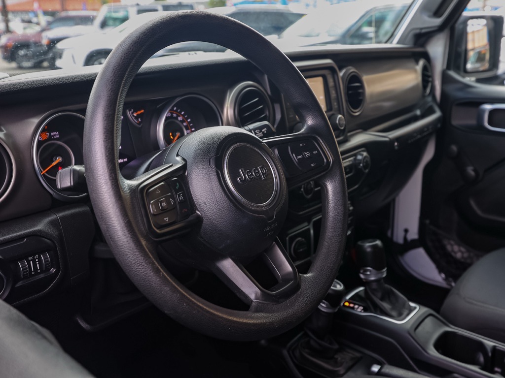 Used 2021 White Jeep Unlimited Sport image 12