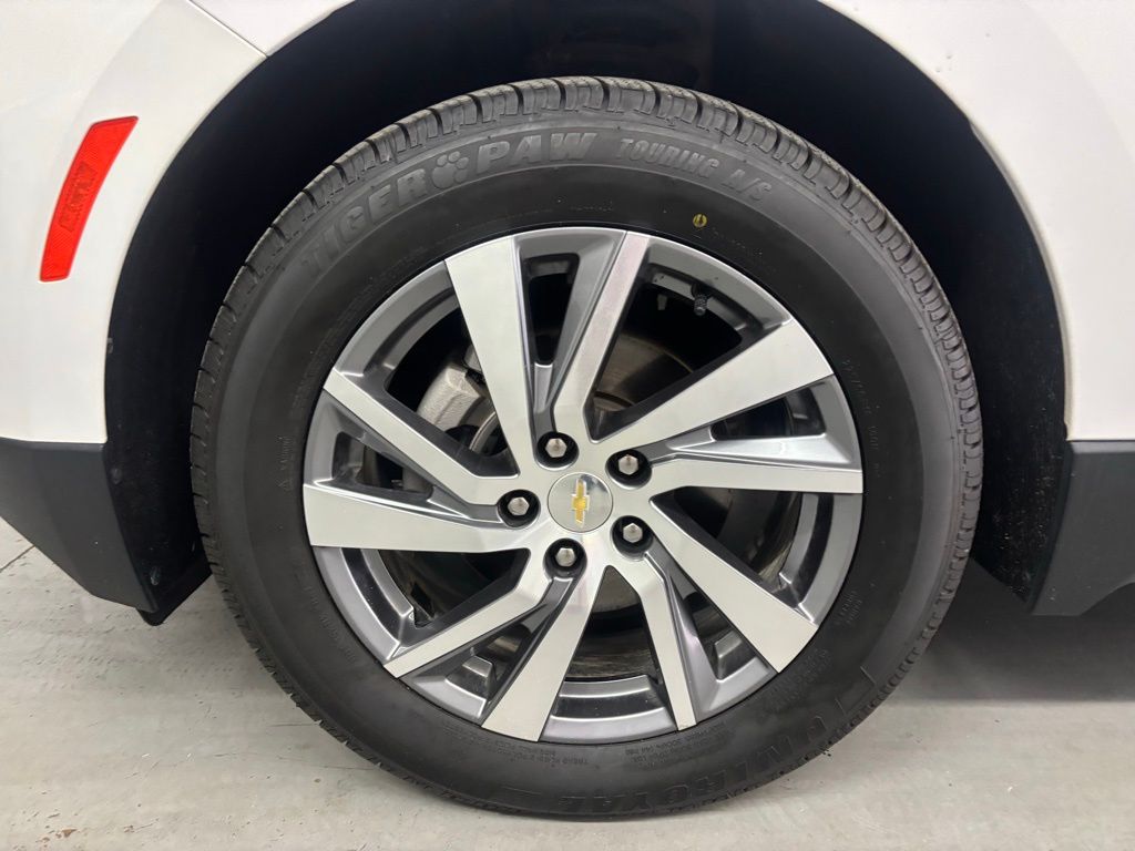 2022 Chevrolet Equinox LT photo 12