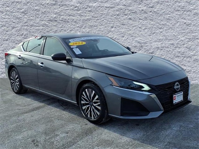 2024 Nissan Altima SV