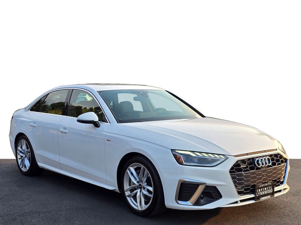 2023 Audi A4 45 S line Premium Plus photo 3