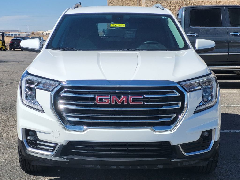 2023 Gmc Terrain SLT photo 2