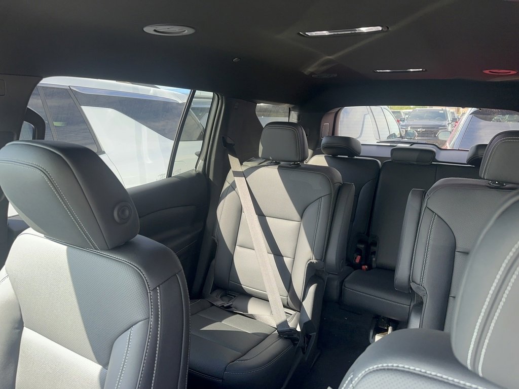 2026 Chevrolet Traverse photo 10