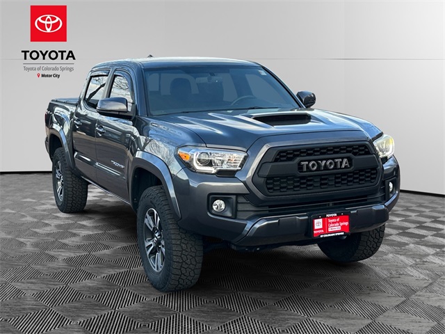 2017 Toyota Tacoma TRD Sport's photo