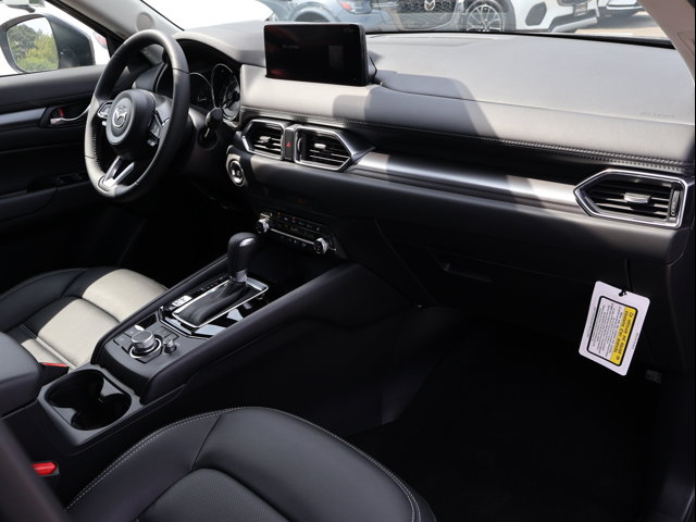 2025 Mazda CX-5 2.5 S Preferred photo 9