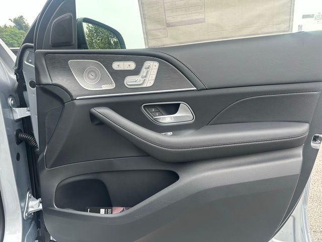 2026 Mercedes Benz GLE 450 4MATIC photo 25