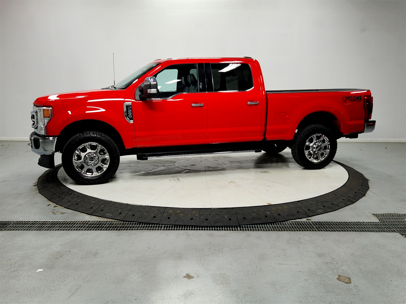 2022 Ford F-250 Lariat photo 4